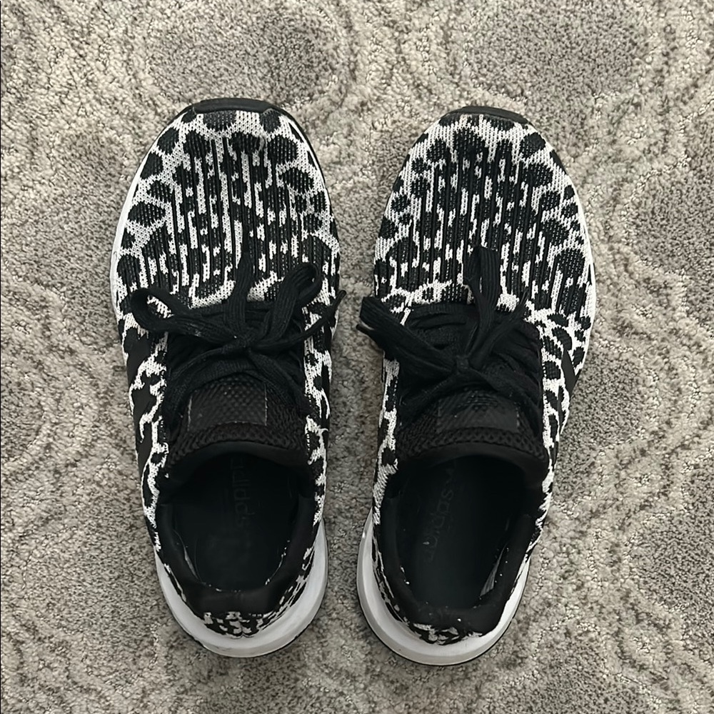Adidas tennis shoes